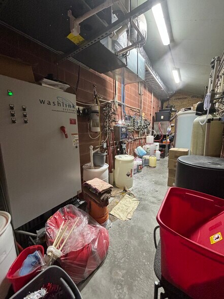 More Photos Of 865 W Bridge St, Blackfoot Carwash For Sale