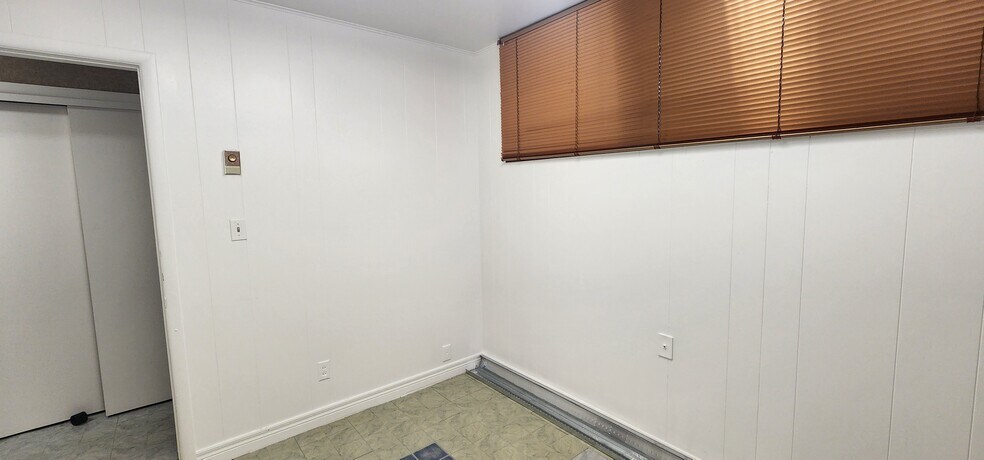 More Photos Of 1310 Ouellette, Windsor Office For Lease