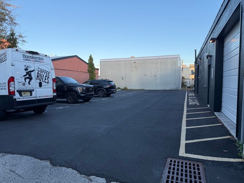 More Photos Of 917 3rd Ave, Asbury Park Warehouse For Lease