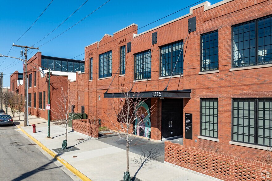 Primary Photo Of 1315 N North Branch St, Chicago Office For Lease