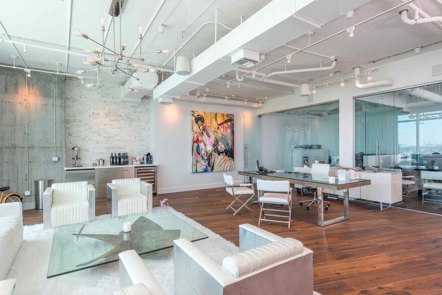 More Photos Of 900-990 Biscayne Blvd, Miami Apartments For Sale