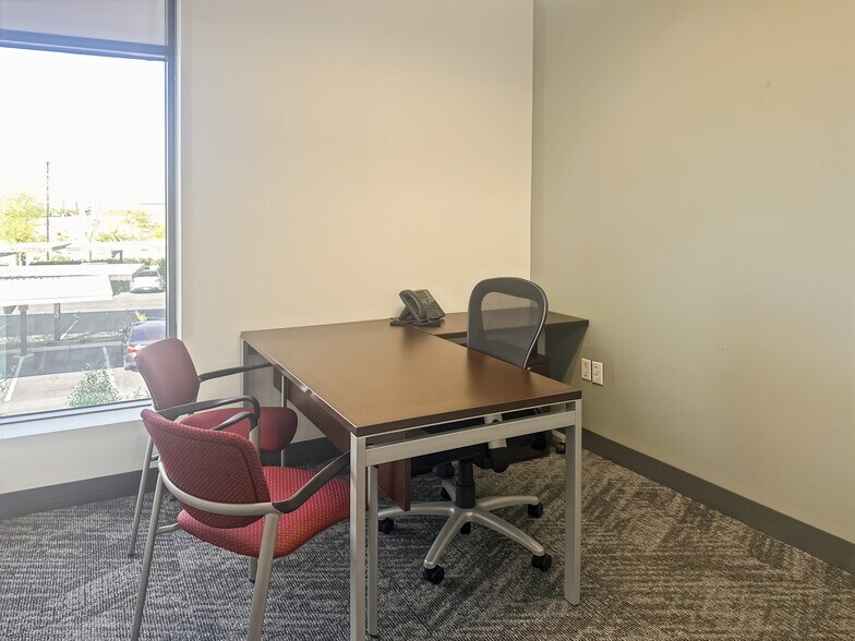 More Photos Of 7455 Arroyo Crossing Pky, Las Vegas Coworking Space