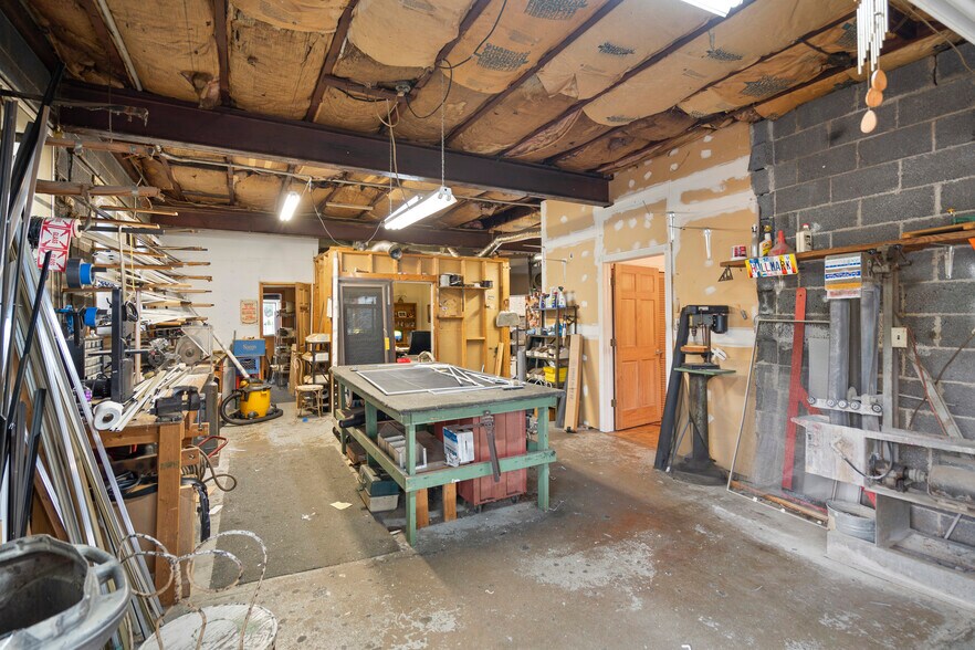 More Photos Of 32540 Utica Rd, Fraser Freestanding For Sale