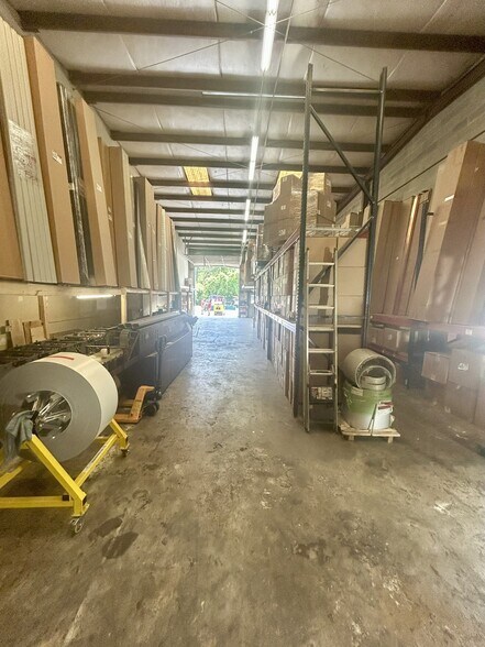 More Photos Of 1939 Belgrade Ave, Charleston Warehouse For Lease