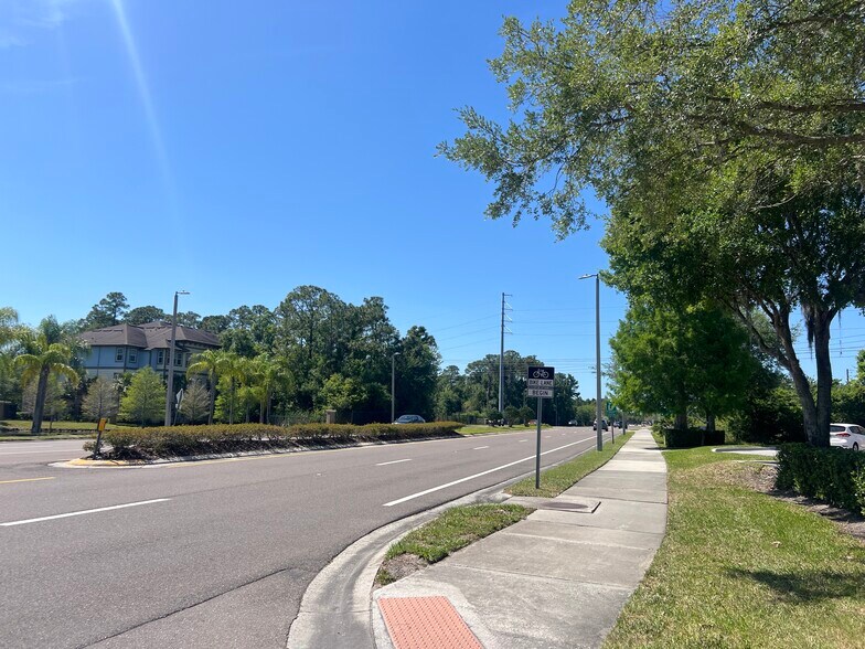 More Photos Of 11041-11043 Countryway Blvd, Tampa Office For Lease