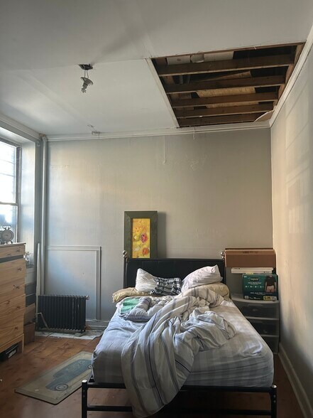 More Photos Of 661 Central Ave, Brooklyn Storefront Retail Residential For Sale