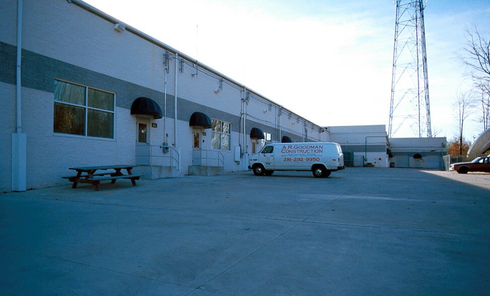 More Photos Of 26650 Renaissance Pky, Warrensville Heights Flex For Sale