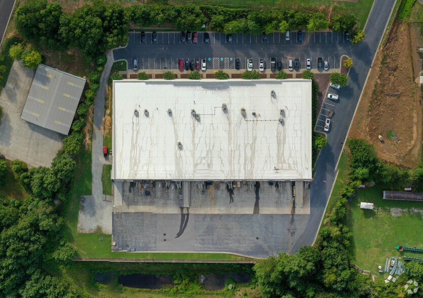 More Photos Of 480 Brogdon Rd, Suwanee Warehouse For Lease