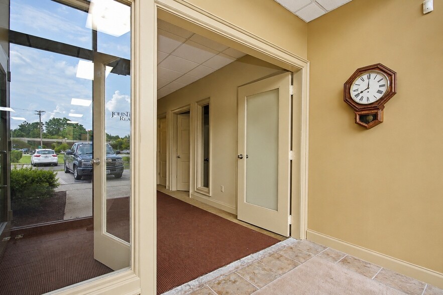 More Photos Of 5020 Route 9W, Newburgh Office For Lease