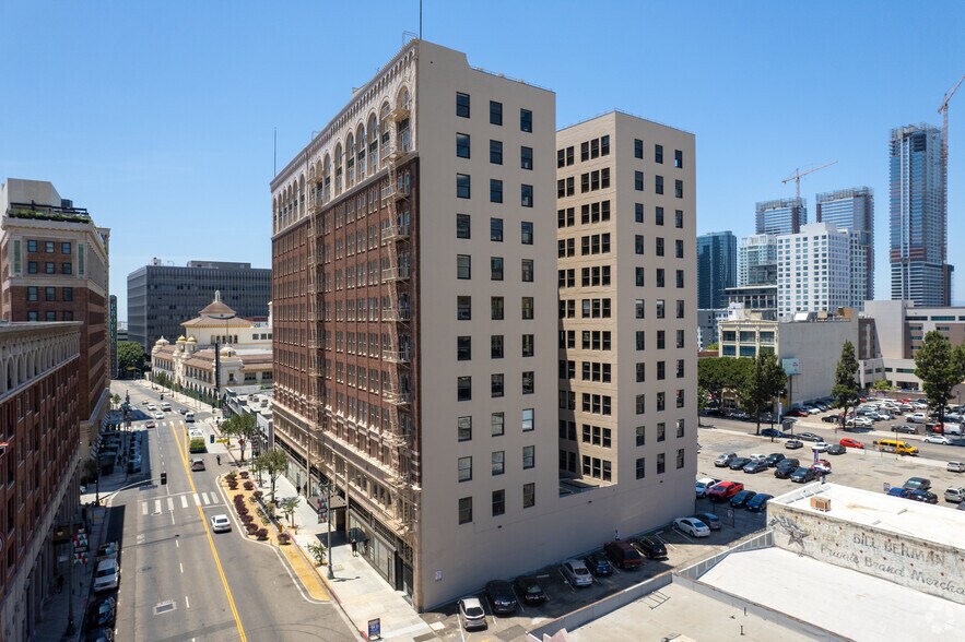 More Photos Of 1031 S Broadway, Los Angeles Office For Lease