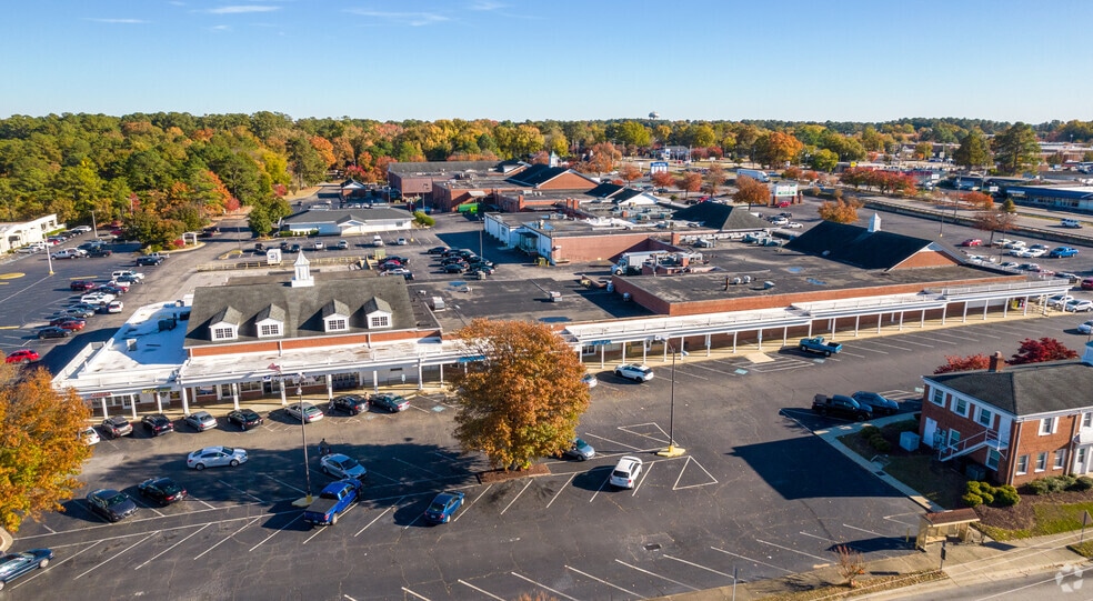 More Photos Of 2620-2738 Bragg Blvd, Fayetteville Unknown For Lease