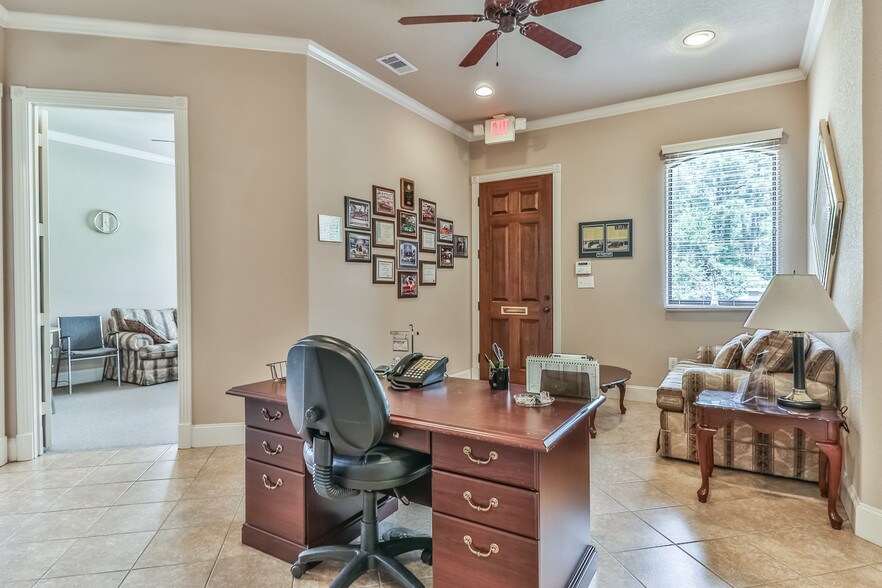 More Photos Of 5501 Louetta Rd, Spring Office For Sale
