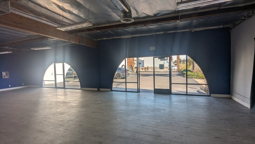 More Photos Of Morena Blvd, San Diego Freestanding For Lease