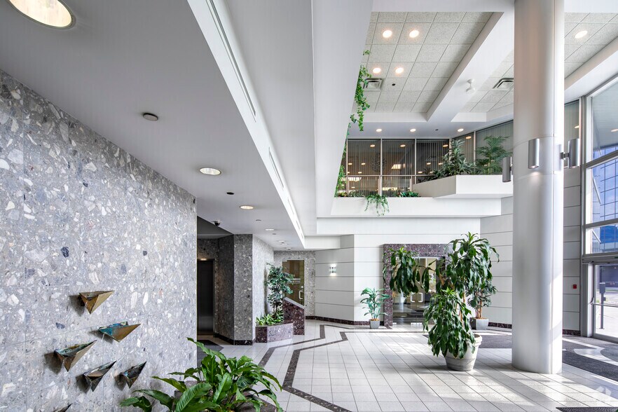More Photos Of 90 Allstate Pky, Markham Unknown For Lease