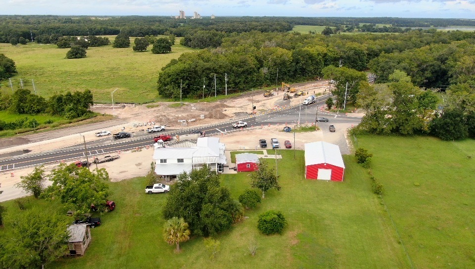 Primary Photo Of 15738 Ponce De Leon Blvd, Brooksville Service Station For Sale