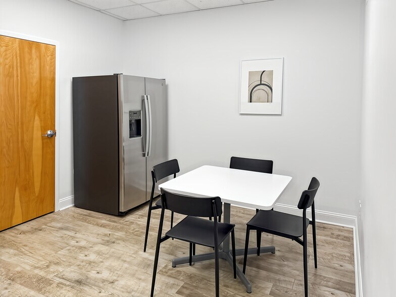 More Photos Of 1000 2nd Ave S, North Myrtle Beach Coworking Space