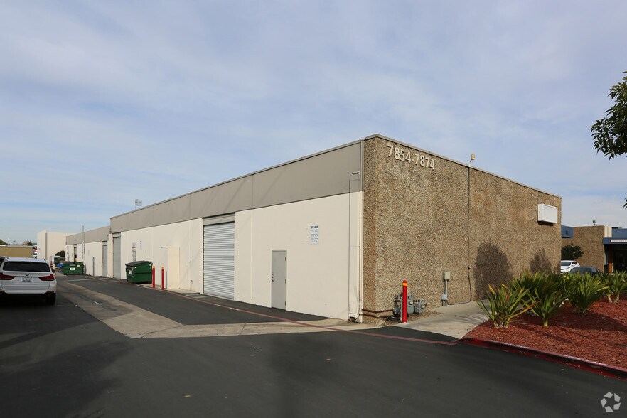 More Photos Of 7854-7864 Ronson Rd, San Diego Warehouse For Lease
