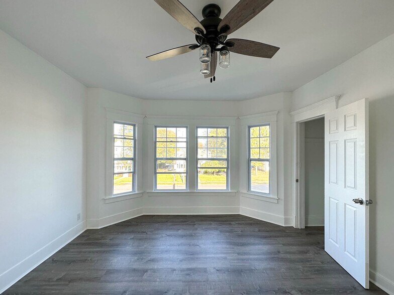 More Photos Of 2505 Genesee St, Utica Medical For Sale