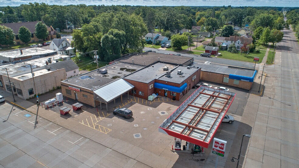 More Photos Of 206 Union St S, Mora Freestanding For Lease