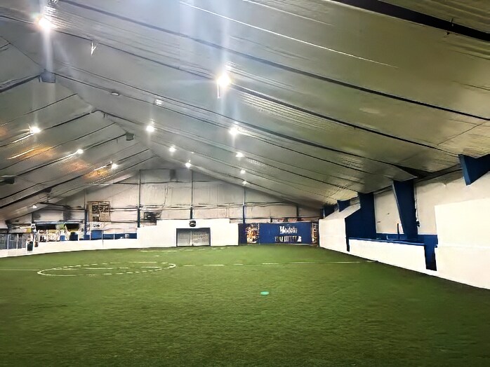 More Photos Of 15030 Dante Ave, Dolton Sports And Entertainment For Lease