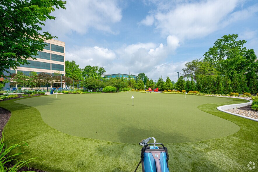 More Photos Of 450 E 96th St, Indianapolis Coworking Space