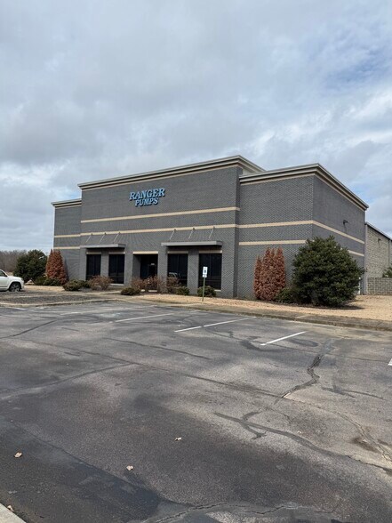 Primary Photo Of 12624 Cypress Creek Dr, Eads Warehouse For Lease