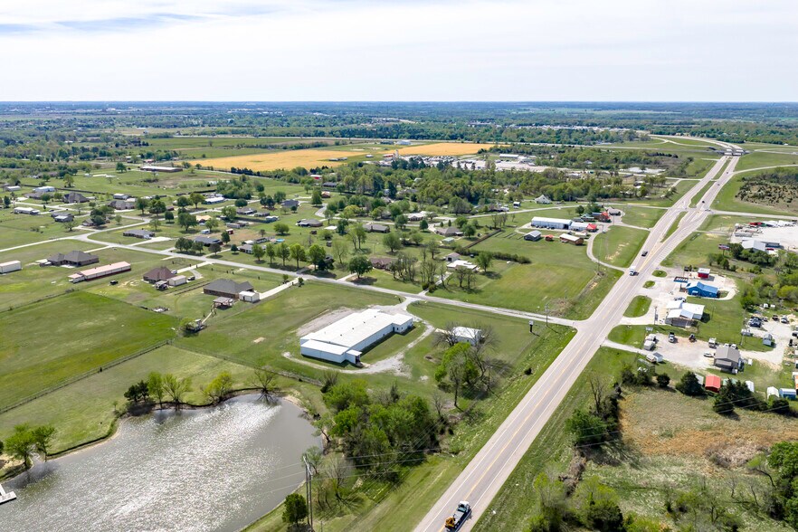 More Photos Of 6121 Highway 177, Shawnee Warehouse For Lease
