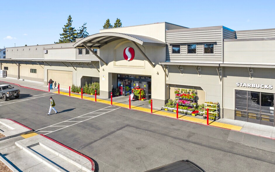 More Photos Of 1211 W College Ave, Santa Rosa Freestanding For Lease