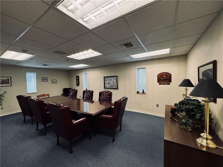 More Photos Of 292 Waterman Ave, Smithfield Office For Sale