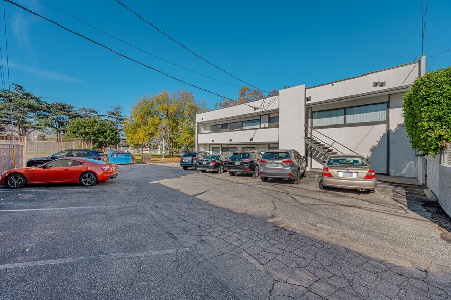 More Photos Of 3810 Pacific Coast Hwy, Torrance Medical For Lease