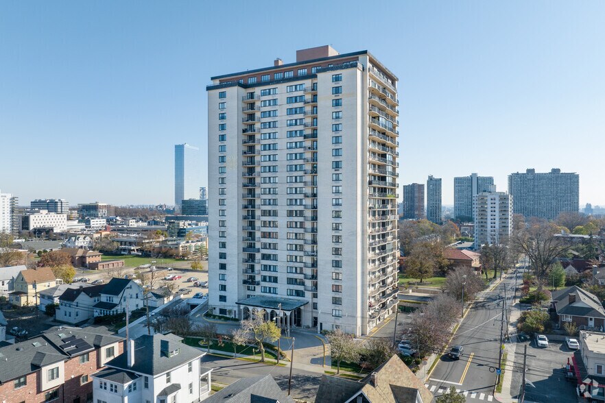 More Photos Of 1590 Anderson, Fort Lee Apartments For Sale