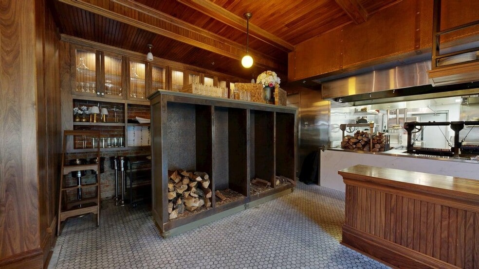 More Photos Of 2401 Montana Ave, Billings General Retail For Sale