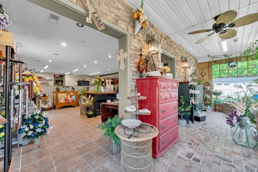 More Photos Of 498 Level Grove Rd, Cornelia Office Residential For Sale