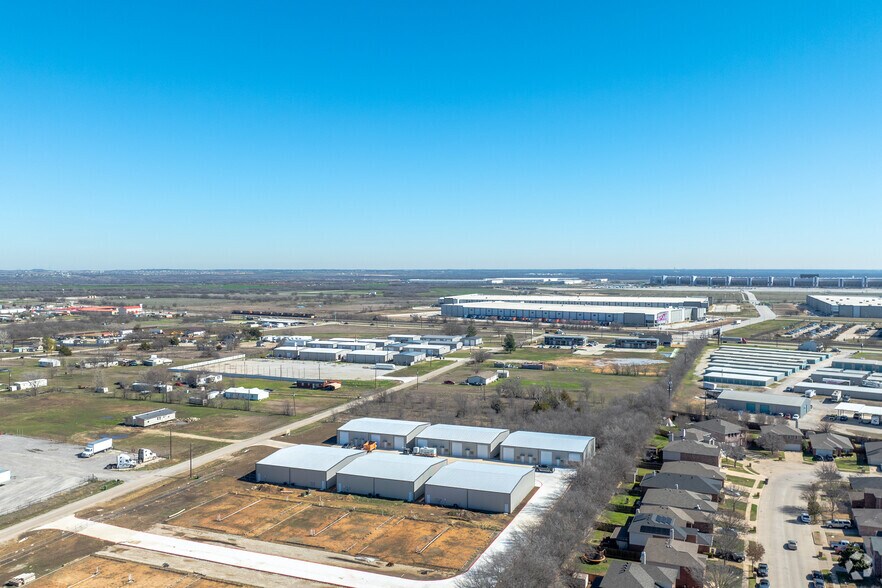 More Photos Of 17540 Matany Rd, Justin Distribution For Sale
