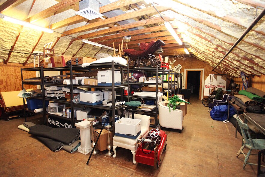 More Photos Of 1025 Sam Rittenberg Blvd, Charleston Office For Lease