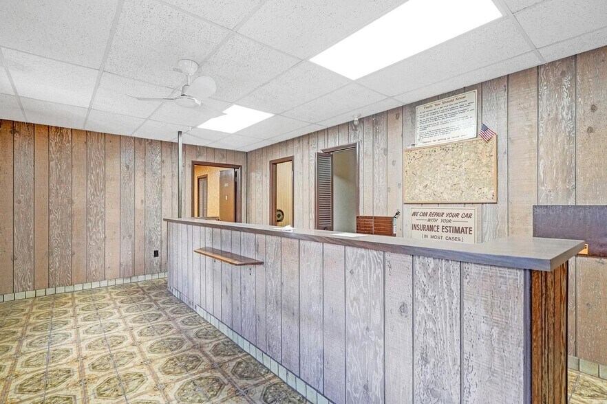 More Photos Of 5870 Stirling Rd, Hollywood Auto Repair For Lease