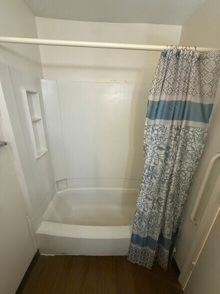 More Photos Of 77 Quail Holw, Inez Apartments For Sale