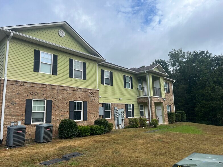 More Photos Of 500 Mendel Ave, Thomson Apartments For Sale