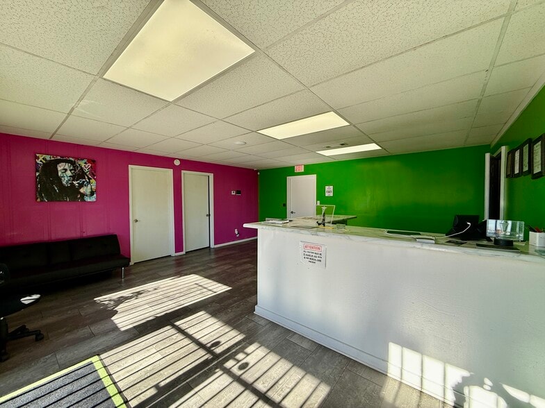 More Photos Of 2031-2033 ELLISVILLE Blvd, Laurel Flex For Sale