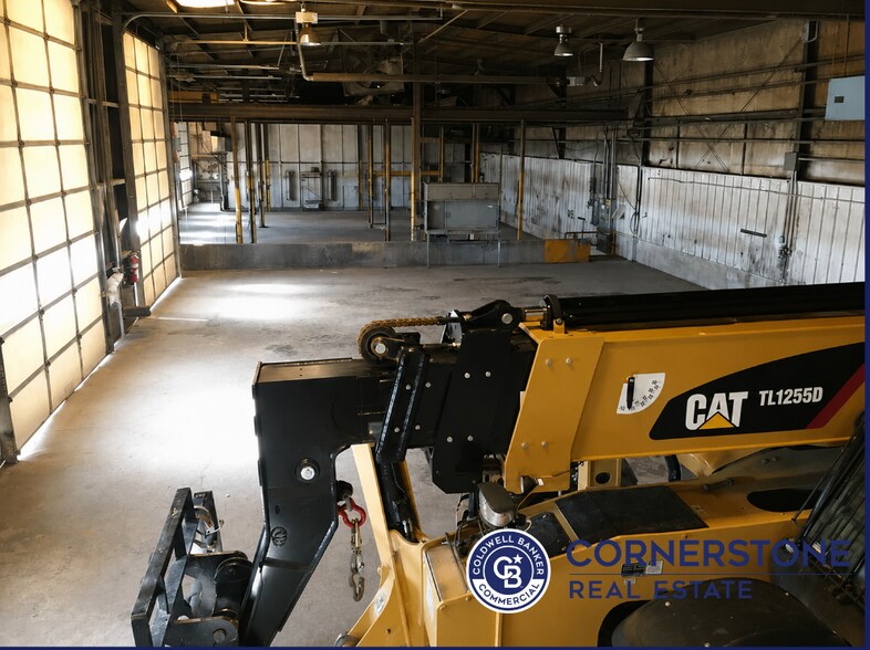 More Photos Of 901 N Foster Rd, Casper Warehouse For Sale
