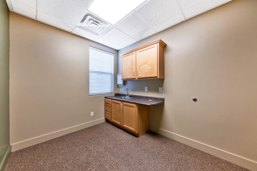 More Photos Of 7478 S Campus View Dr, West Jordan Medical For Lease