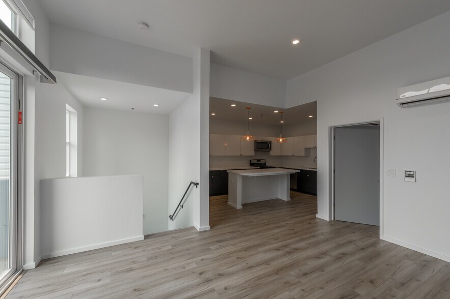 More Photos Of 1033 W 5th St, Chico Apartments For Sale