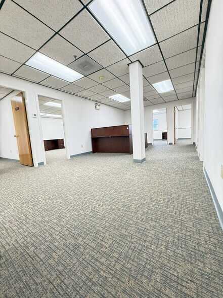 More Photos Of 401 Andover St, North Andover Office For Lease
