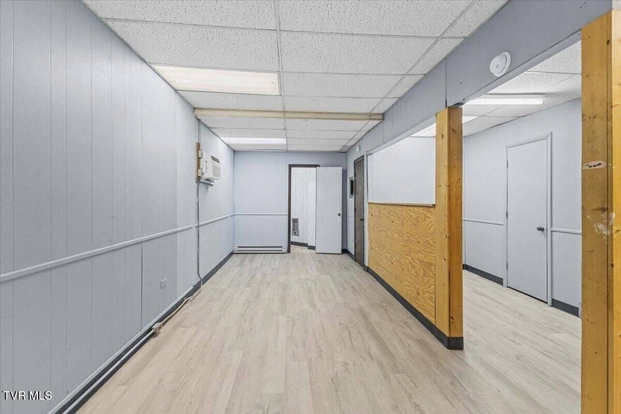 More Photos Of 1032 E Center St, Kingsport Freestanding For Sale