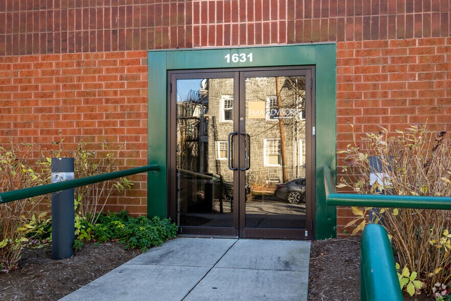 More Photos Of 1631 N Front St, Harrisburg Office For Lease