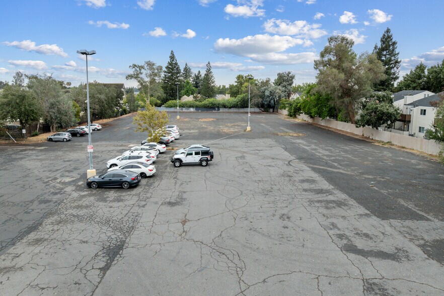 More Photos Of 8501 Auburn Blvd, Citrus Heights Freestanding For Sale