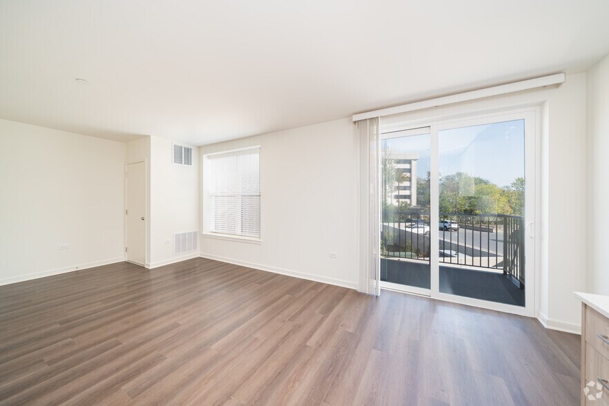 More Photos Of 122 E Northwest Hwy, Mount Prospect Apartments For Lease