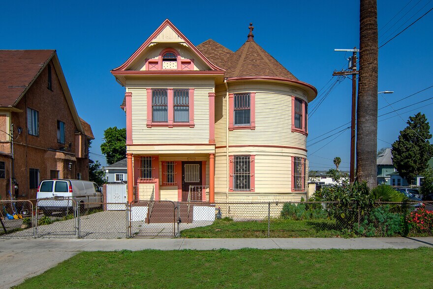 More Photos Of 1703 Toberman St, Los Angeles Apartments For Sale