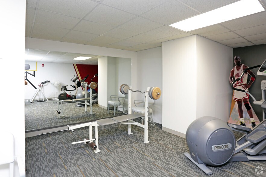 More Photos Of 1913 Farnam St, Omaha Apartments For Lease