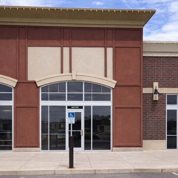 More Photos Of 3085 Meadowlark Ln, Altoona General Retail For Lease